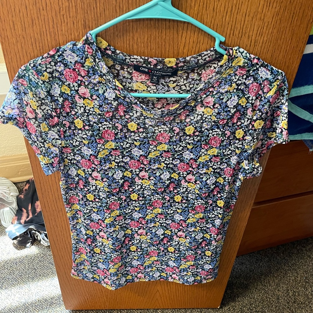 One Clothing Floral Short Sleeve Top